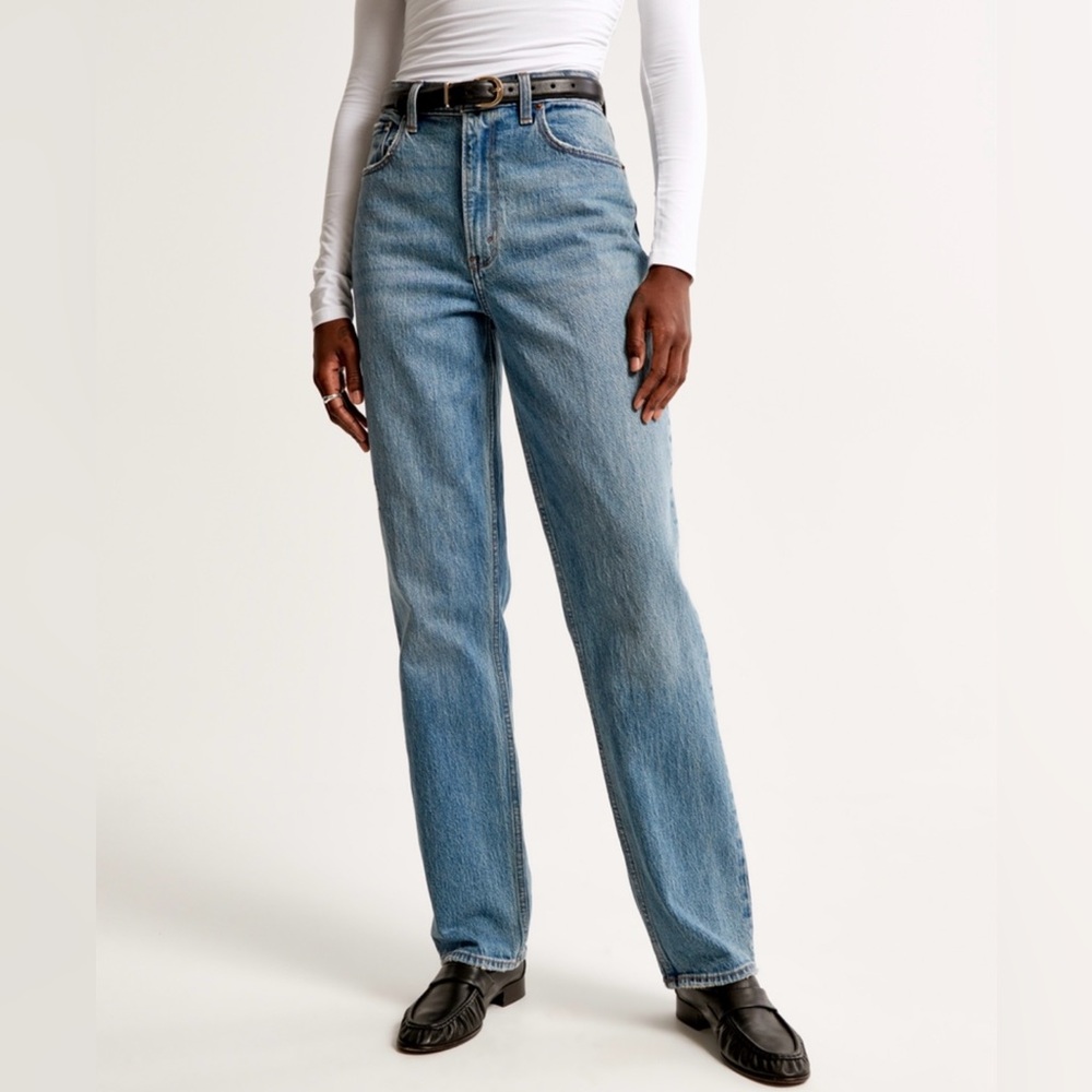 Abercrombie Ultra-High Rise 90s Straight Jeans